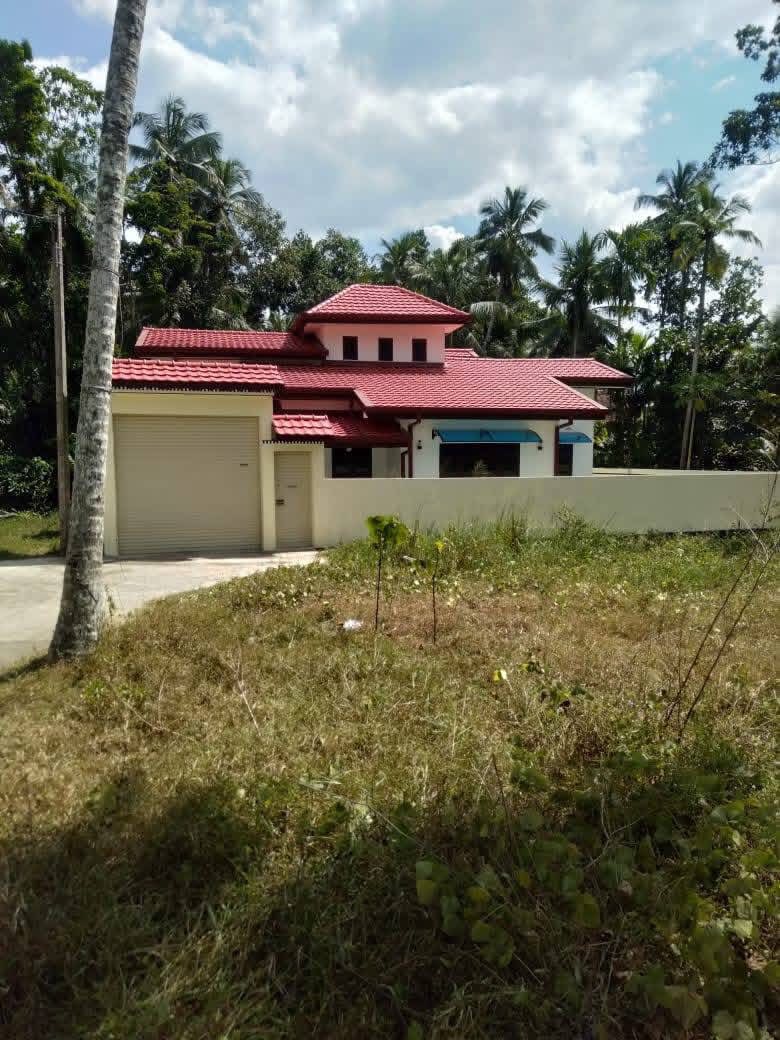 Completed Unoccupied House for Sale in Udugampola