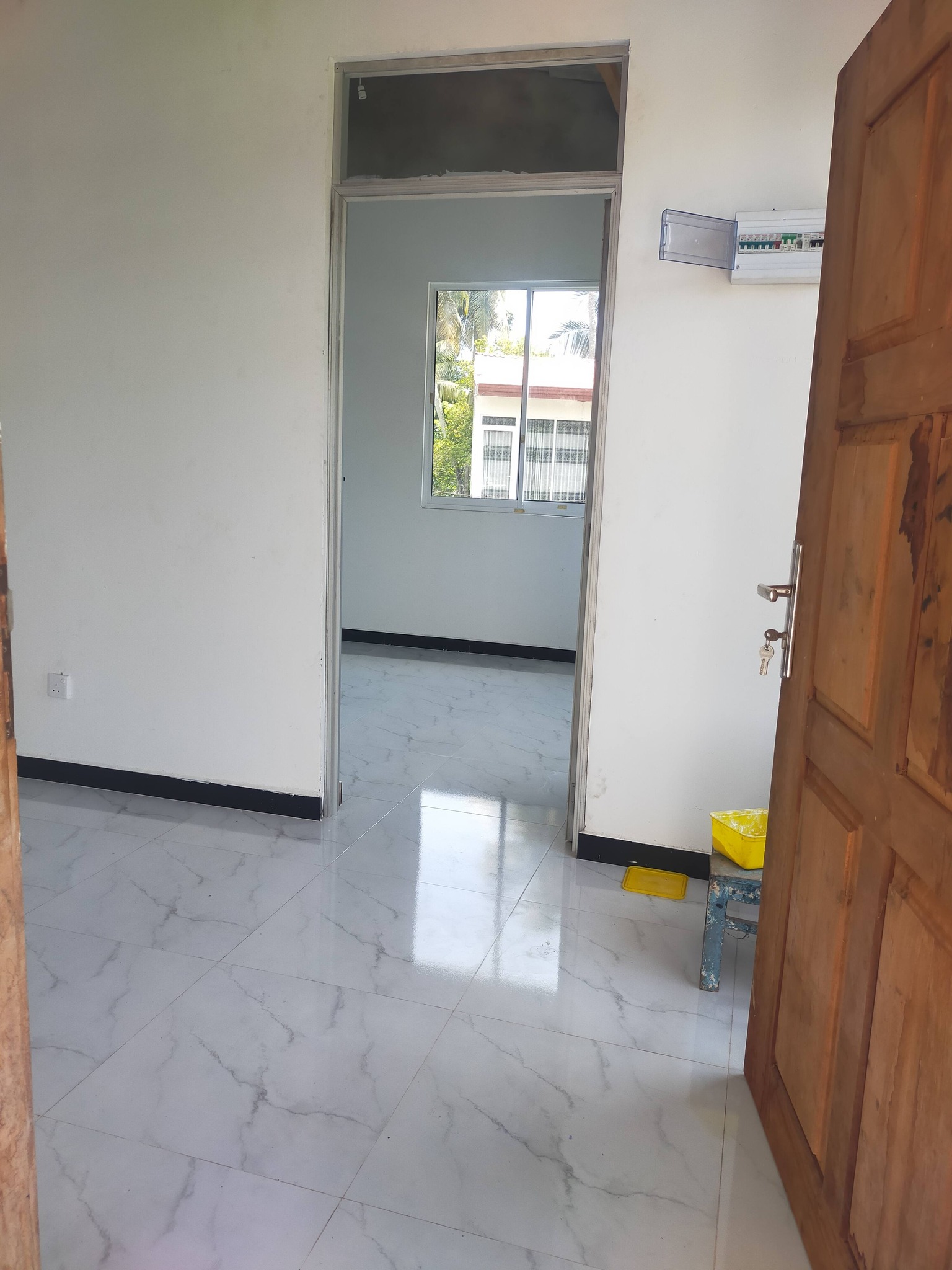 Upstairs house for rent in Kelaniya