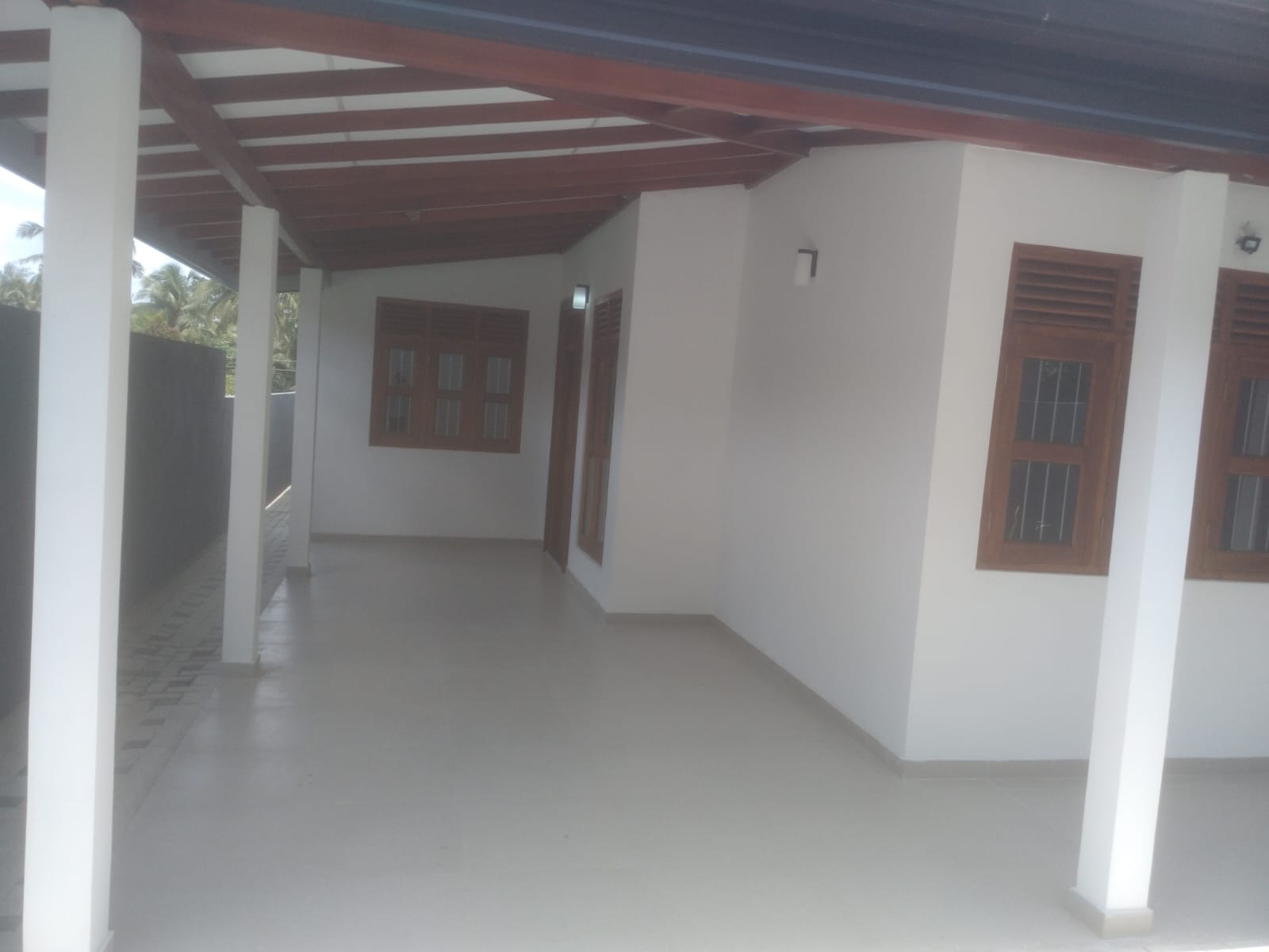 Modern House in Homagama, Kiriwaththuduwa