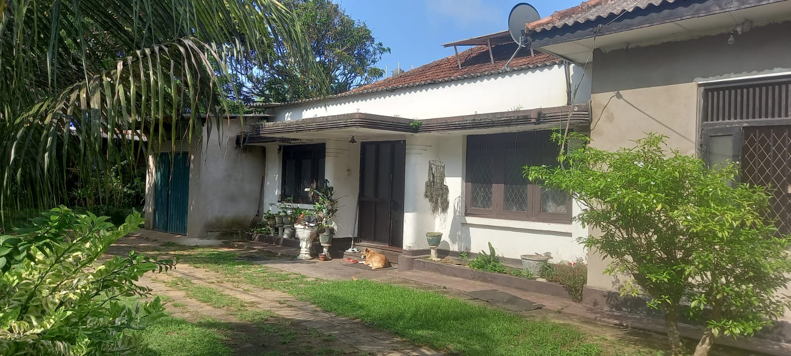 Land with House for Sale - Moratuwa ,Egodauyana